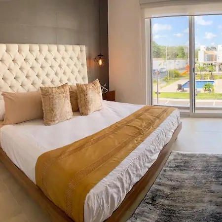 Elegante Y Preciosa Casa Con Excelente Ubicacion Vila Cancún Exterior foto