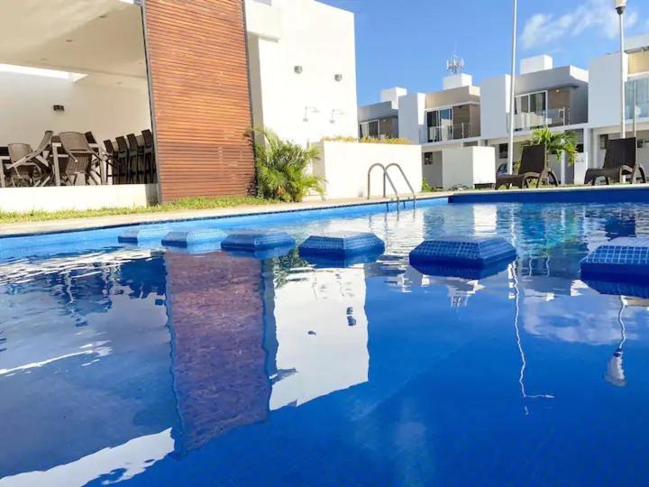 Elegante Y Preciosa Casa Con Excelente Ubicacion Vila Cancún Exterior foto