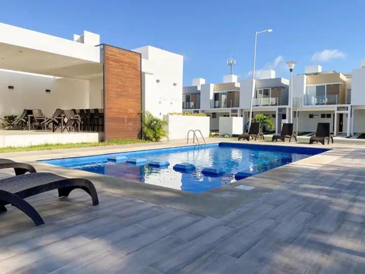 Elegante Y Preciosa Casa Con Excelente Ubicacion Vila Cancún Exterior foto